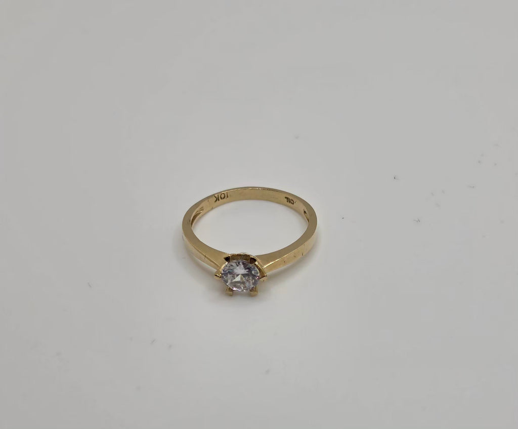 Anillo sólido en 10k para dama