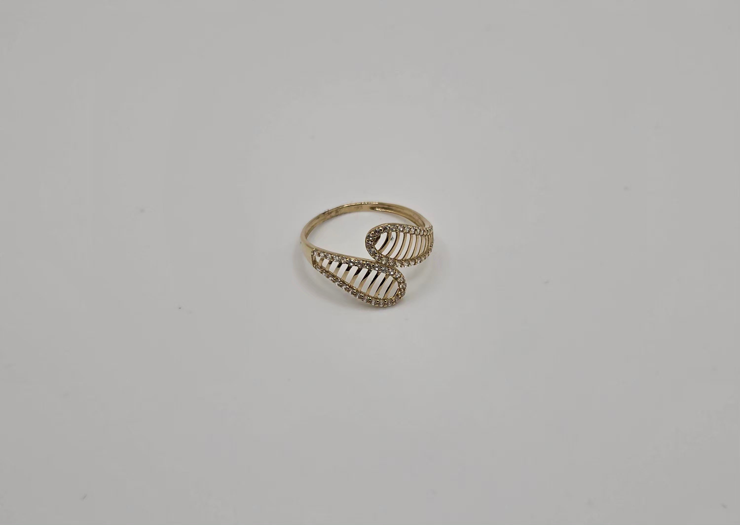 Women's ring