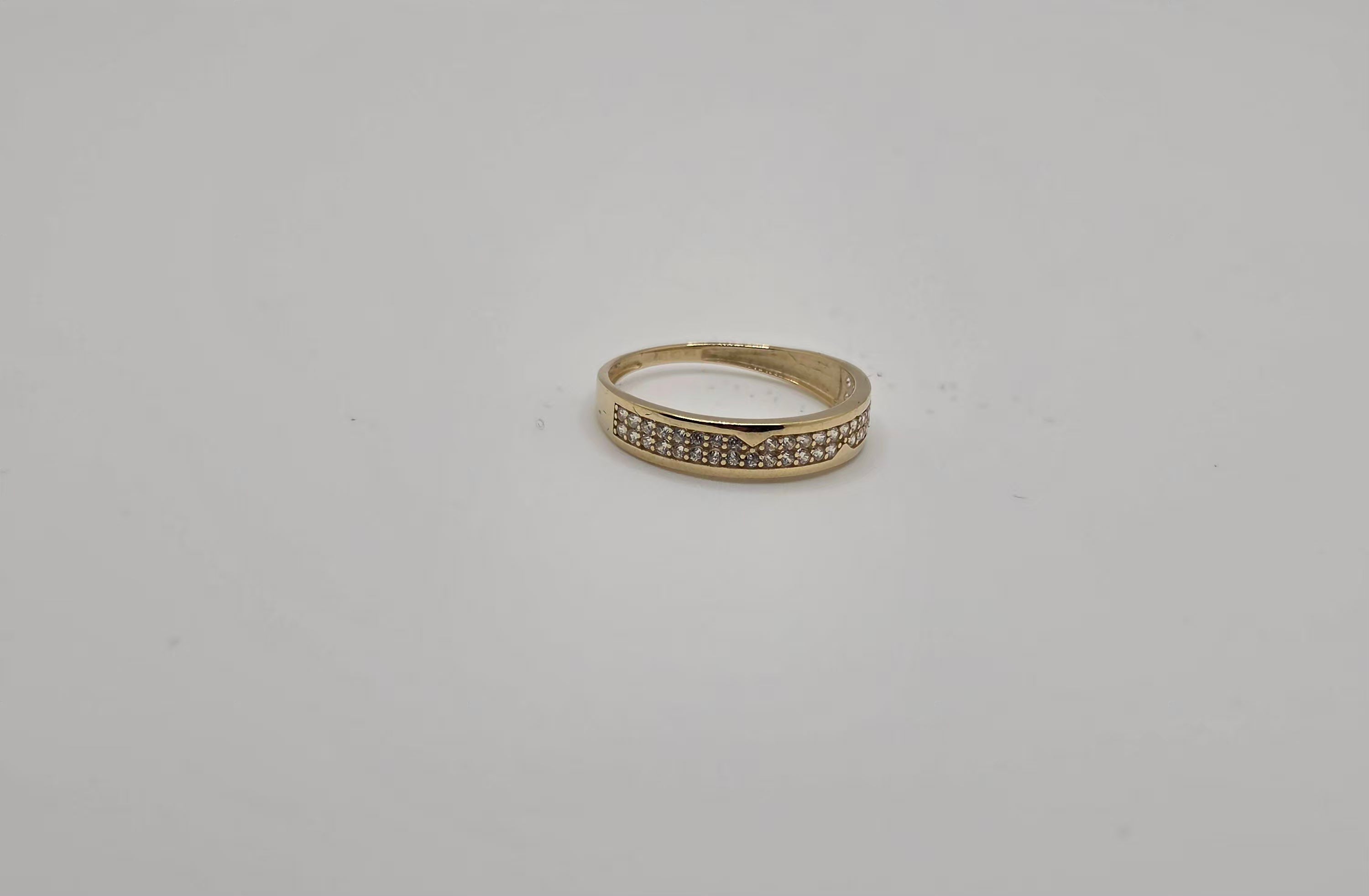 Women's ring